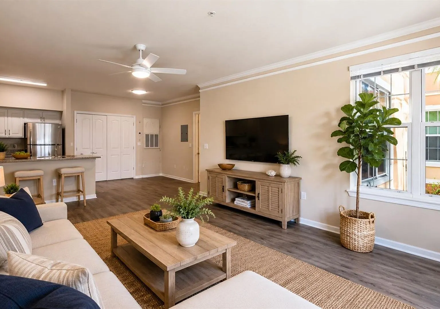 1 Bedroom 1 Bathroom condo in luxury gated community — Photo 4