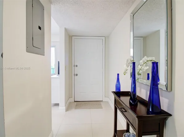 1110 SW 125th Ave APT 408M, Pembroke Pines, FL 33027