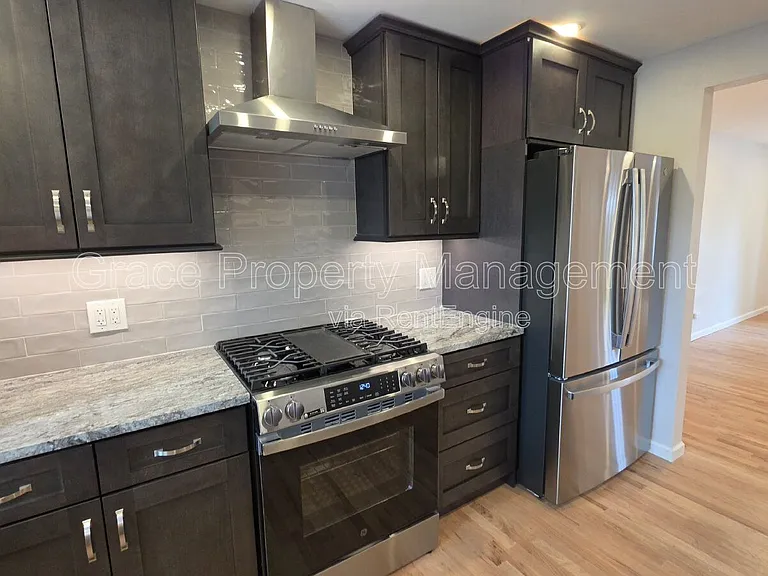 270 Beryl Way — Photo 6