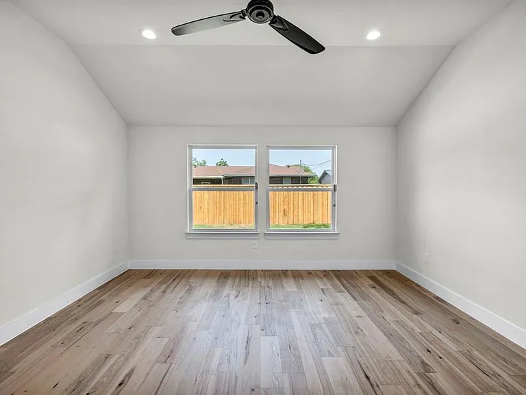 8209 Polar Dr — Photo 21