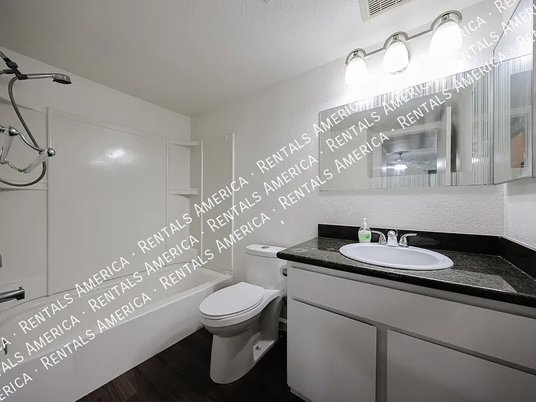 4608 W Maryland Ave #208 — Photo 30