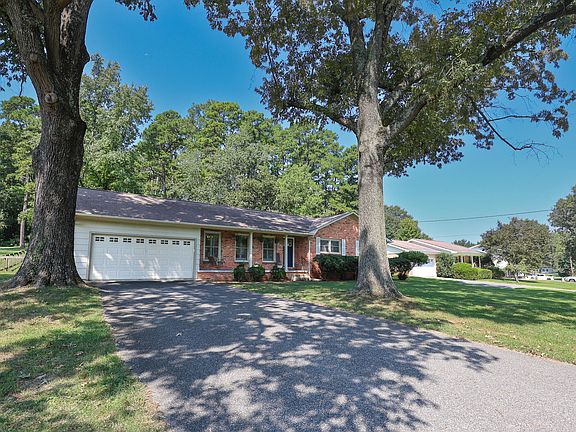2nd image of 211 Springwell Ln