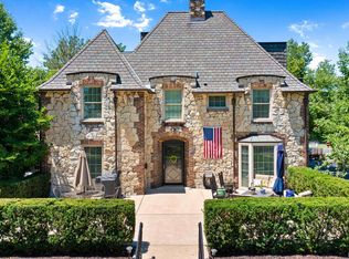 601 S 6th St, Pekin, IL