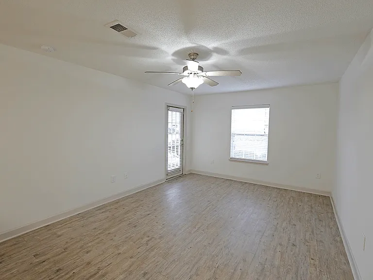 Ceiling Fans Throughout