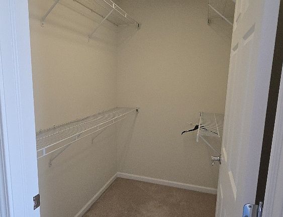 Master Bed Closet