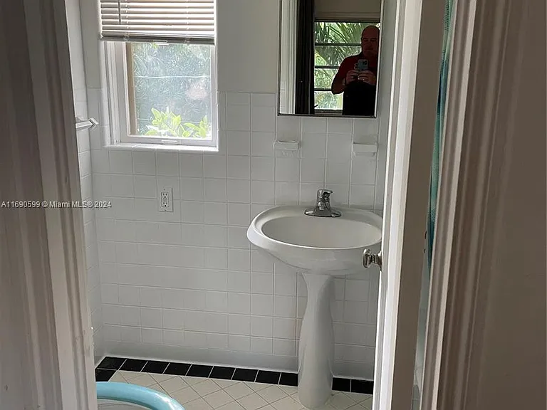 1010 S Douglas Rd #3 — Photo 8