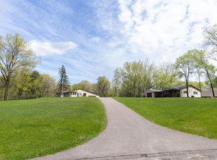13822 44th St N, Stillwater, MN 55082