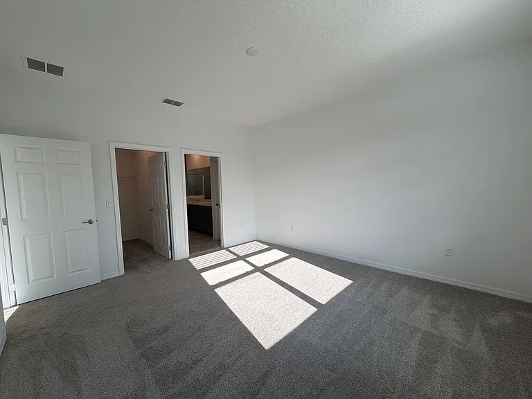 5830 SW 78th Avenue Rd — Photo 11