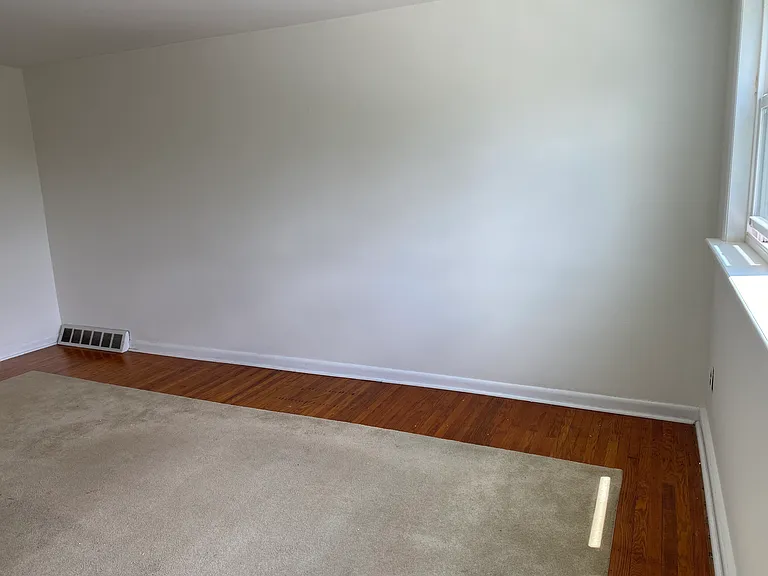 411 W Jefferson St — Photo 11