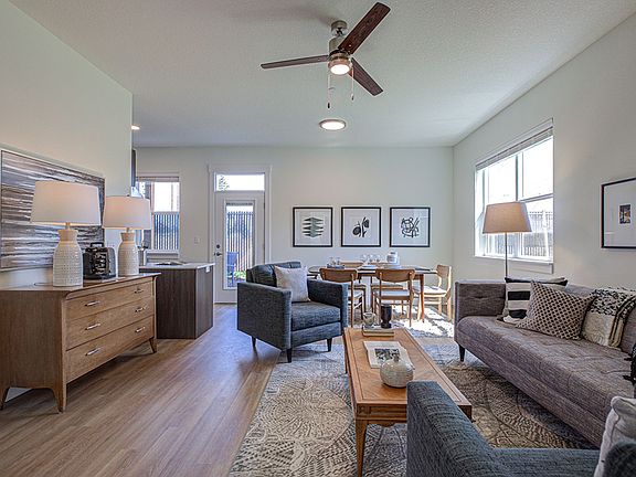 4th image of 4242 E 18th St #2