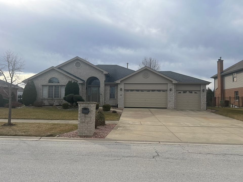 1st image of 8607 Mason Ln