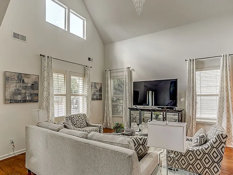 1338 Harbor Park Dr — Photo 11