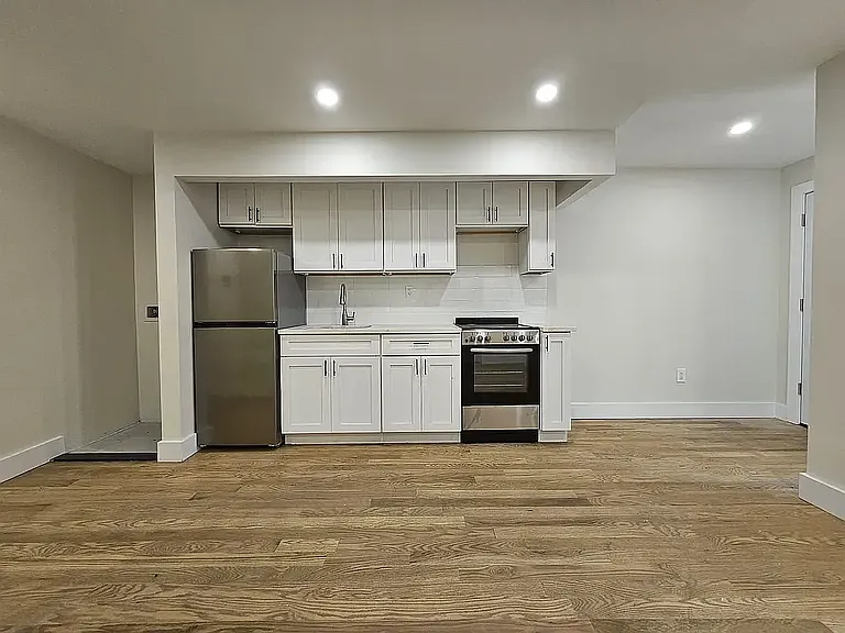 235 Lexington Ave #2 — Photo 2
