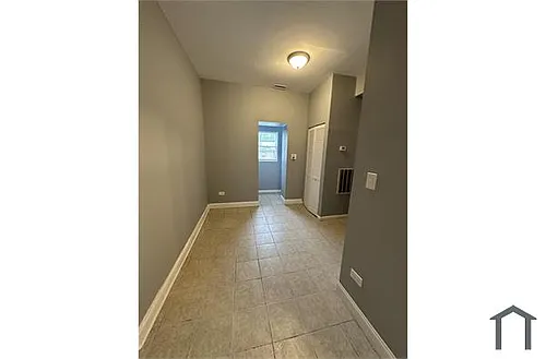 6444 S Eberhart Ave Photo 1