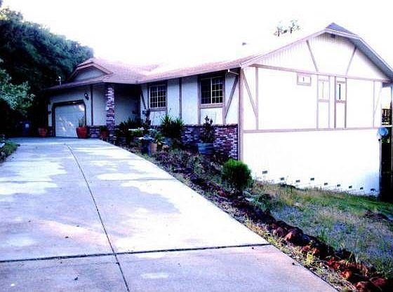 2nd image of 8320 Mountain Crest Dr