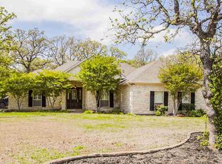 1020 Autumn Oaks Cir, China Spring, TX 76633