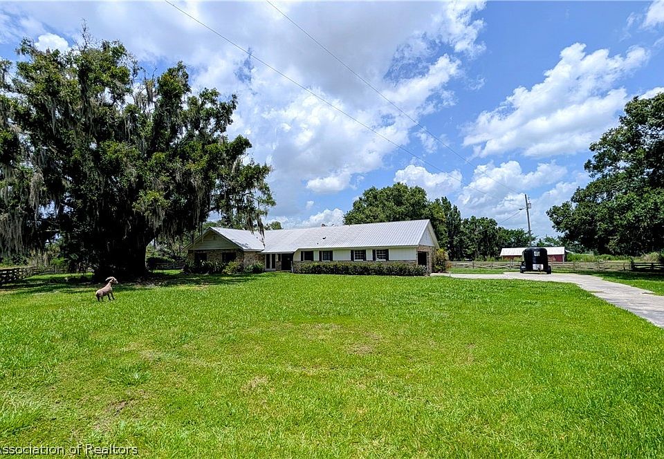 1st image of 590 Green Acres Hls