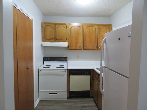 5th image of 1408 S Fant St #E