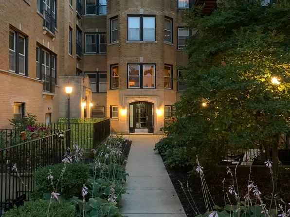 1223 W Greenleaf Ave APT 1N, Chicago, IL 60626