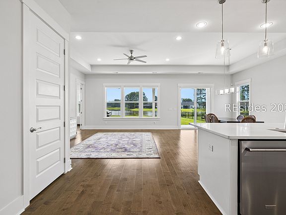 5th image of 1712 Azalea Drive