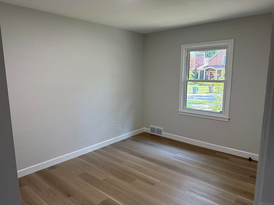 13128 Talbot Ave, photo 24