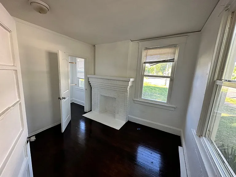 3154 Stockton St — Photo 3