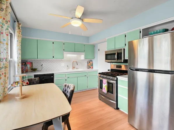 309 Nautilus Dr, Madison, WI 53705