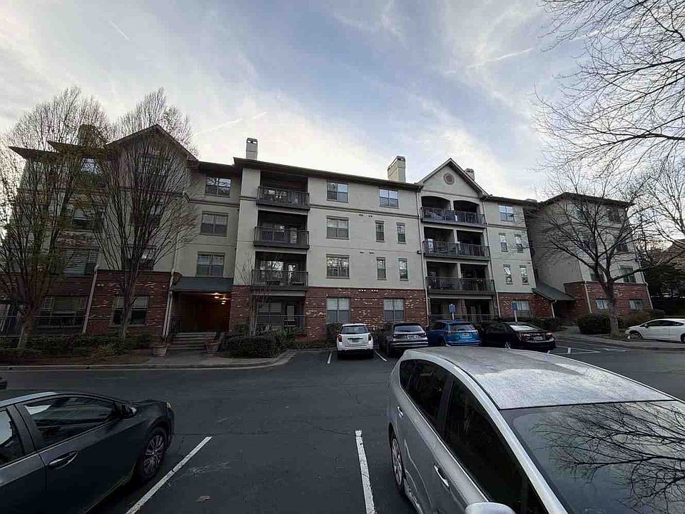 1st image of 5559 Glenridge Dr