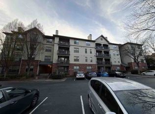 5559 Glenridge Dr, Atlanta, GA 30342