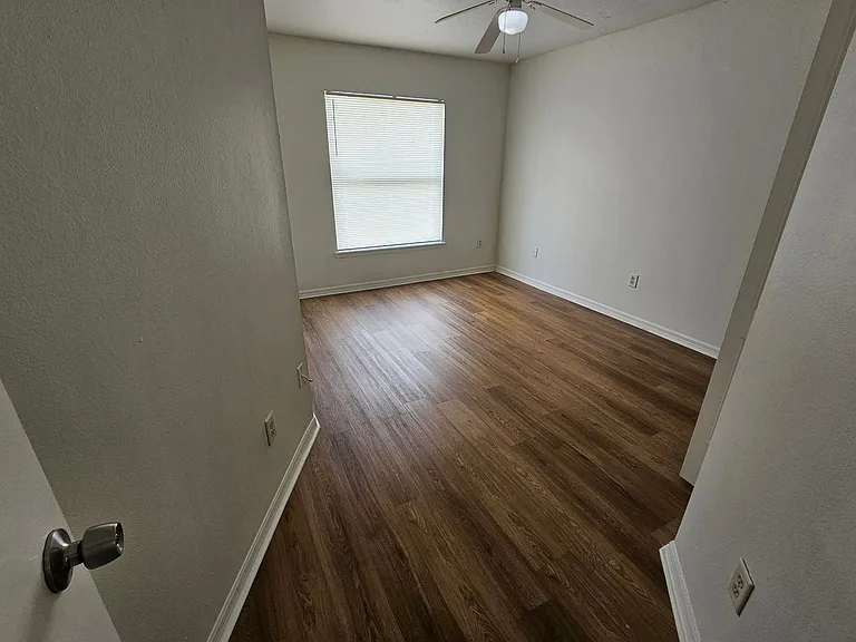 2611 Hollow Ln — Photo 9