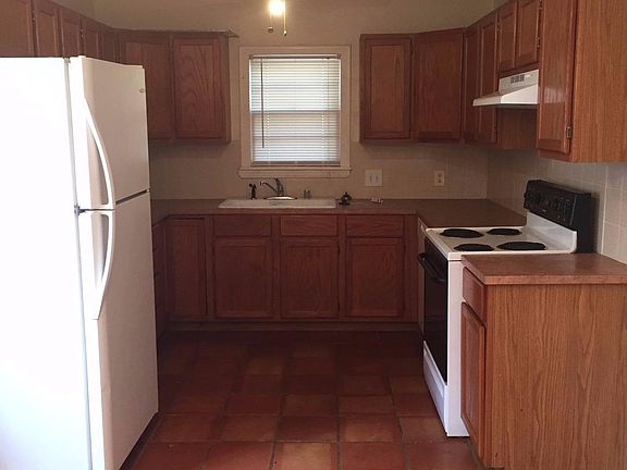 5th image of 2512 Kenosha Ave