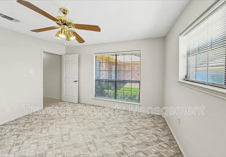 5407 Ledgestone Dr #5405 — Photo 16