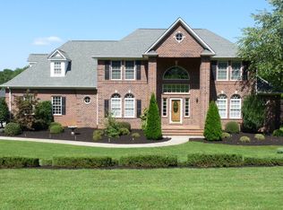 5012 Cobblestone Dr, Danville, VA 24540