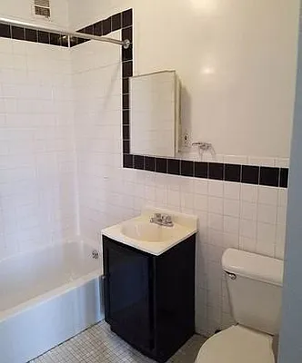 Rented by Uptown Flats LLC | media 60