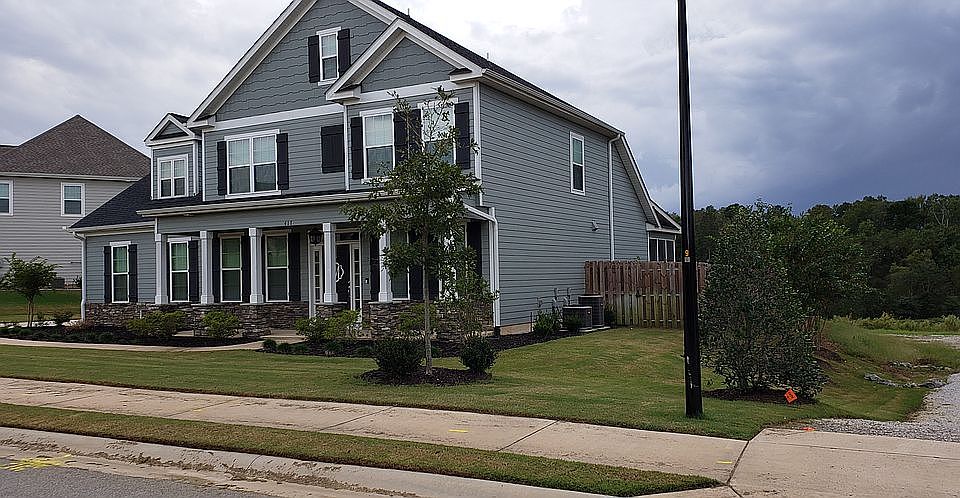2nd image of 417 Bunchgrass St