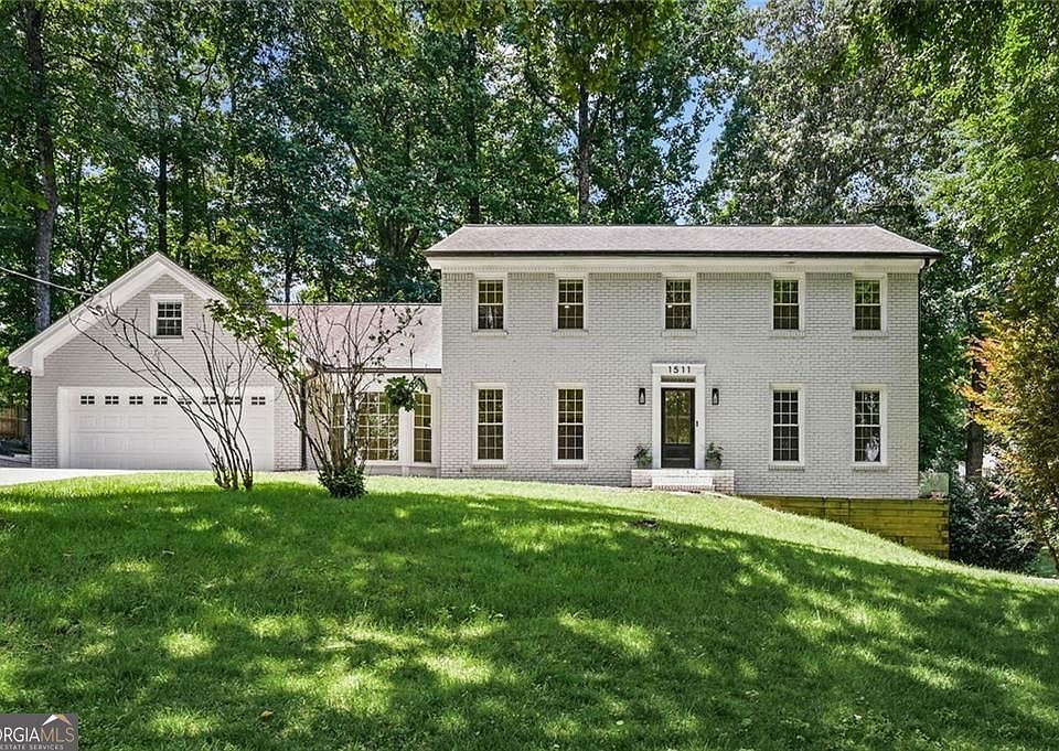 1st image of 1511 Summerset Dr