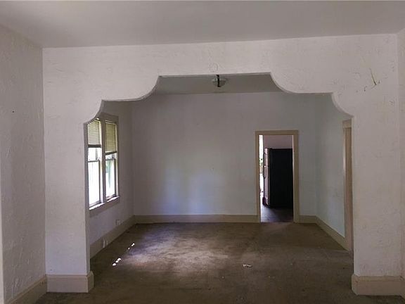 2nd image of 2905 E 21st Ave