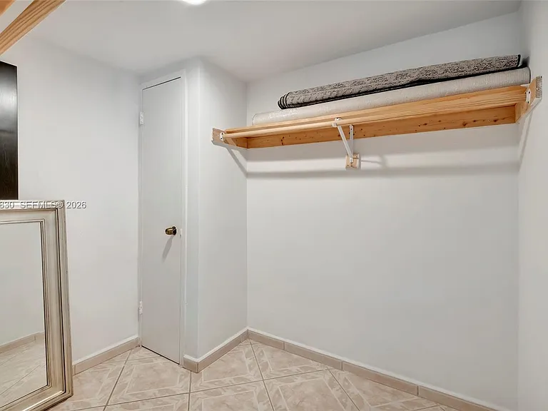 5401 Collins Ave #1126 — Photo 47