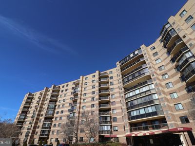 8350 Greensboro Dr APT 312, Mc Lean, VA, 22102