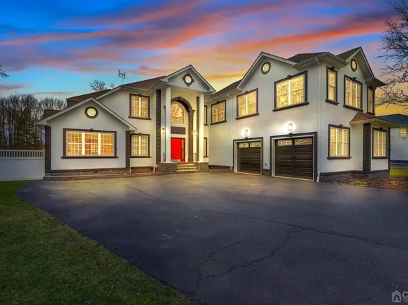 113 Deans Ln, Monmouth Junction, NJ 08852