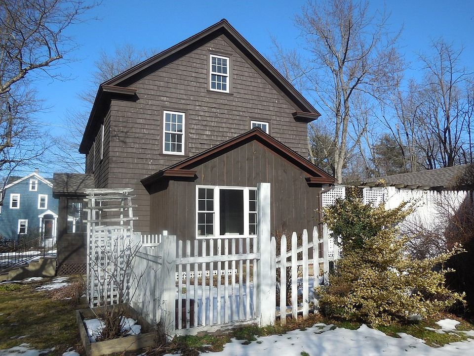 89 Bardwell St, South Hadley, MA 01075 Zillow