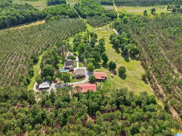 624 Deer Run Dr, Centreville, AL 35042
