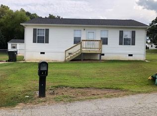 306 Hill St, Thomasville, NC 27360
