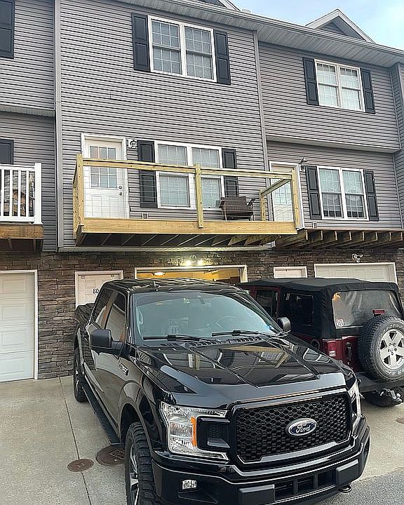 1st image of 8008 Kaustin Dr