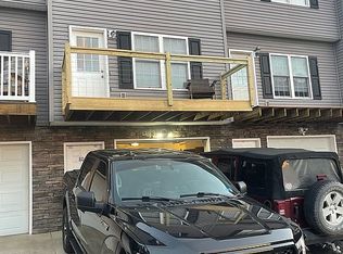 8008 Kaustin Dr, Morgantown, WV 26501