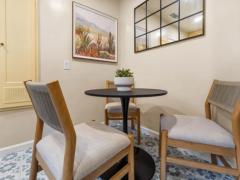 701 S Sowell St #701 — Photo 8