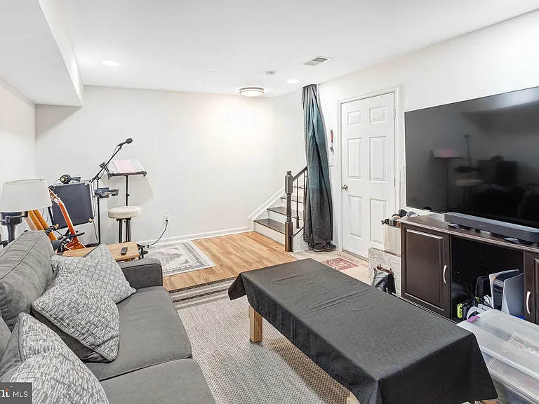 12703 Gartney Ln — Photo 28