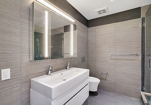 5th image of 1104 Lexington Ave #6A2