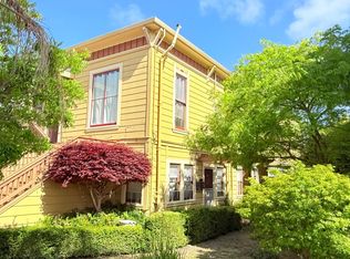 933 Santa Clara Ave, Alameda, CA 94501