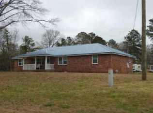 1388 County Road 39, Deatsville, AL 36022
